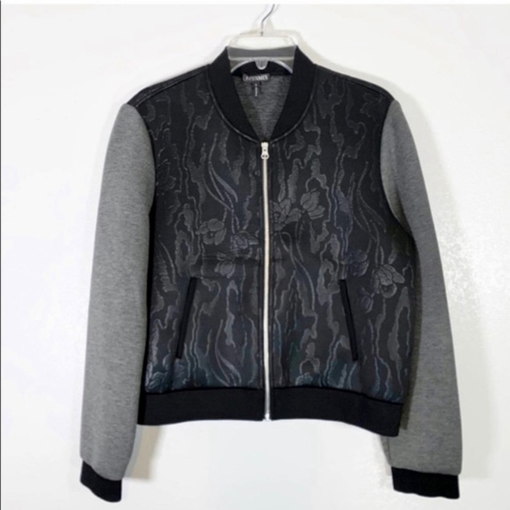 Intermix Women’s Zip Up Baseball Neoprene Jacket..Color: Black/Grey…Size: M